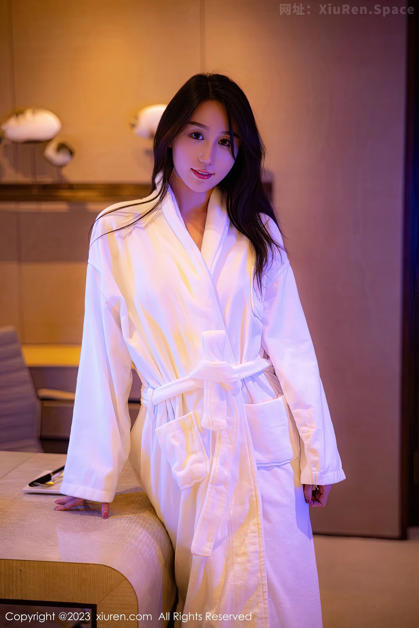 图片[3]-[Xiuren秀人网]2022.12.30 VOL.6073 周于希Sally 黑色镂空上衣加紧身长裤性感私房写真集-秀人网官方网站